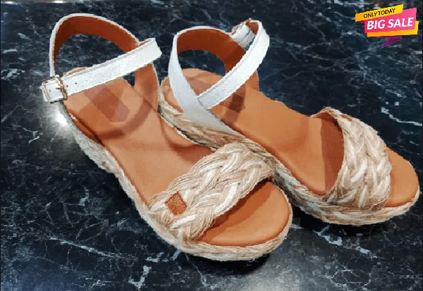 Abaka Amur Blanco sandals