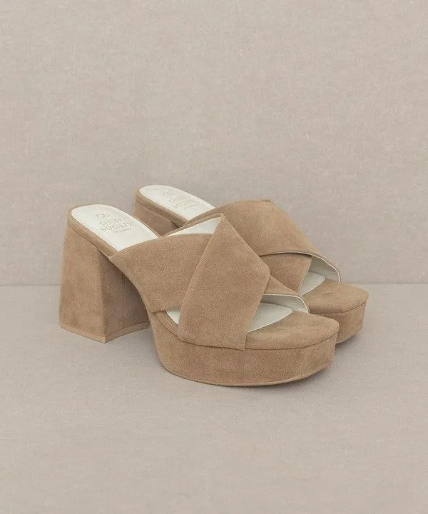 Carmen - Chunky Platform Mule Heel